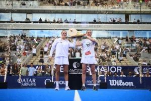 Ari Sánchez y Andrea Ustero, las vencedoras del Alpine Paris Major